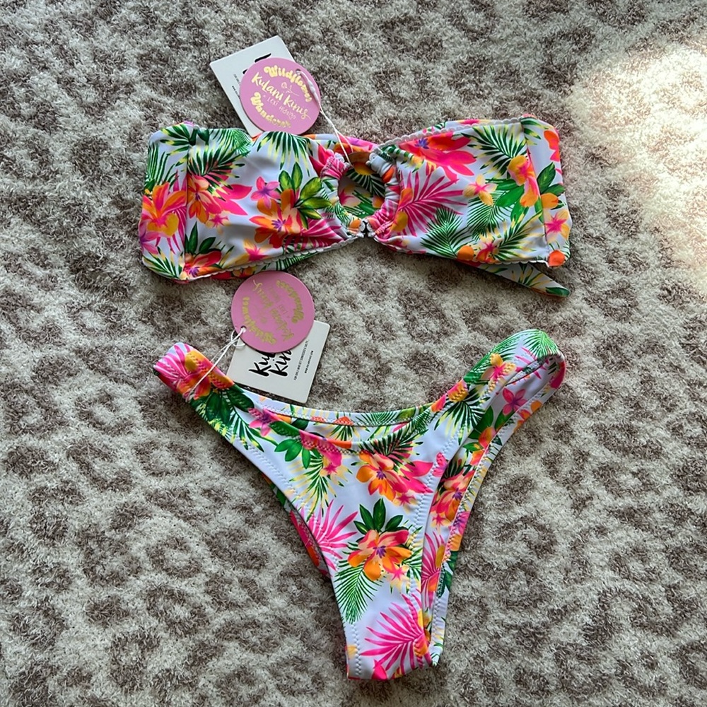 Kulani Kinis Cabo Kiss Swimsuit Set x Lexi Hidalgo